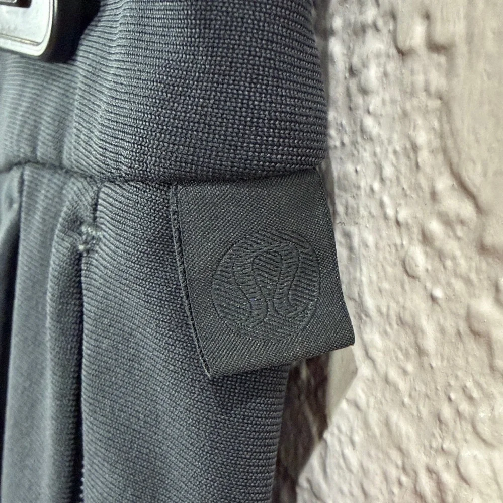 Lululemon Men's Gray Pants,Size 30. - Picture 7 of 16